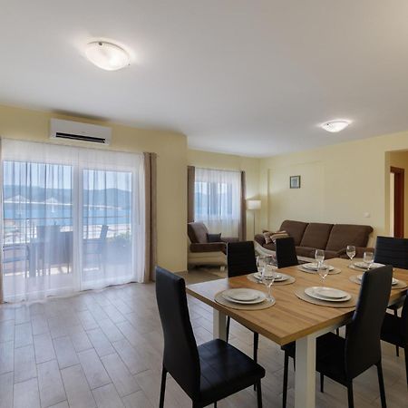 Apartman Maja 科马尔纳 外观 照片
