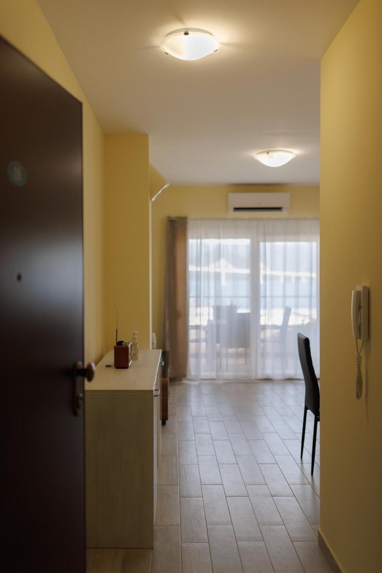 Apartman Maja 科马尔纳 外观 照片