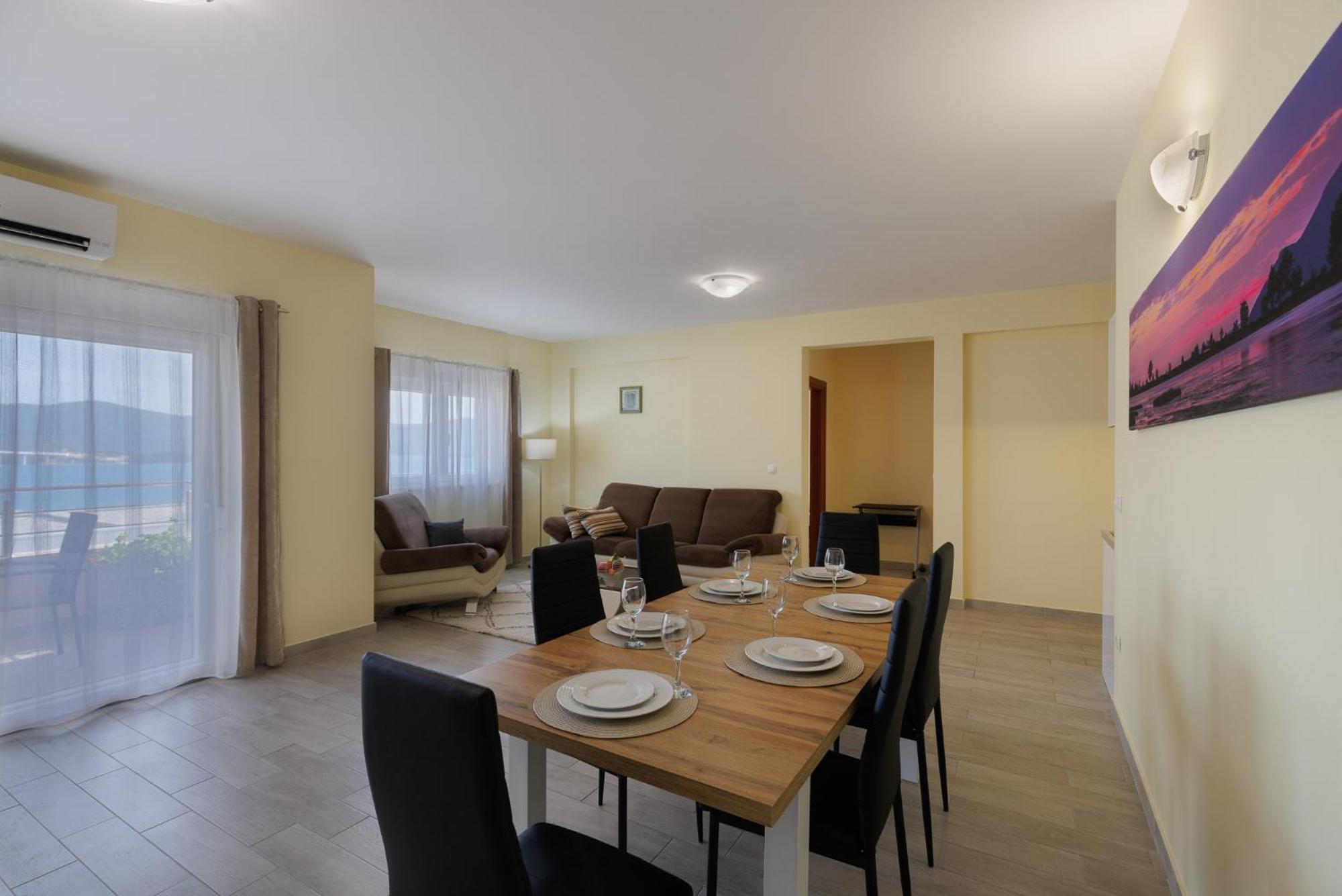 Apartman Maja 科马尔纳 外观 照片