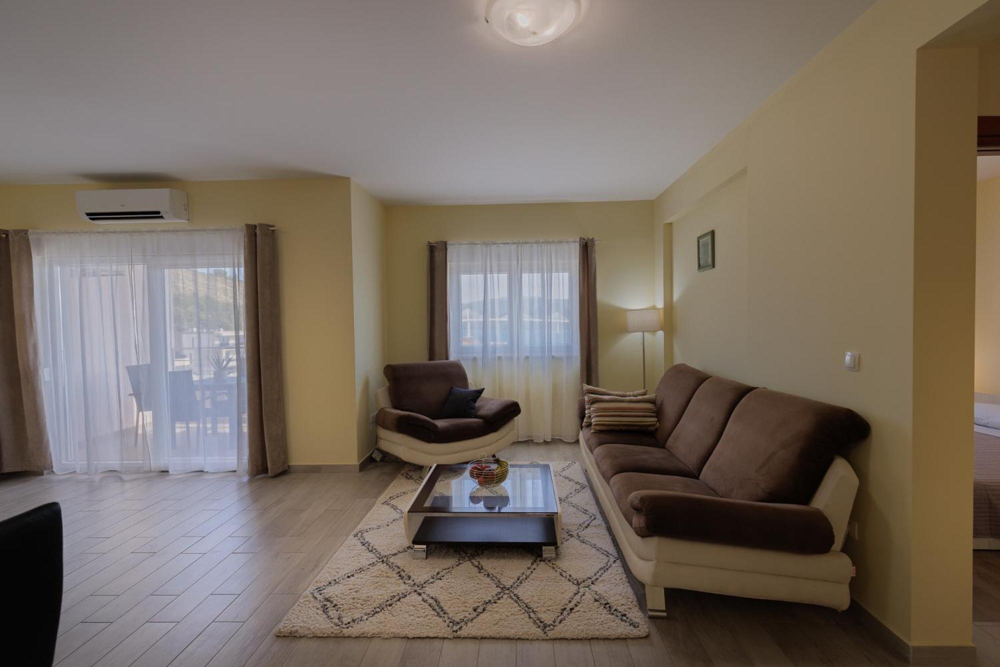 Apartman Maja 科马尔纳 外观 照片